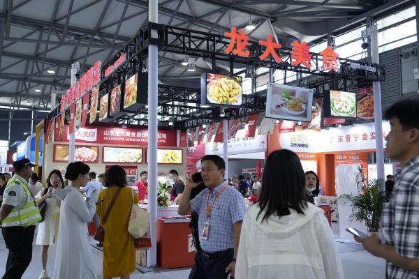 龍大美食亮相上海國(guó)際餐飲食材展覽會，預制菜産(chǎn)品備受矚目